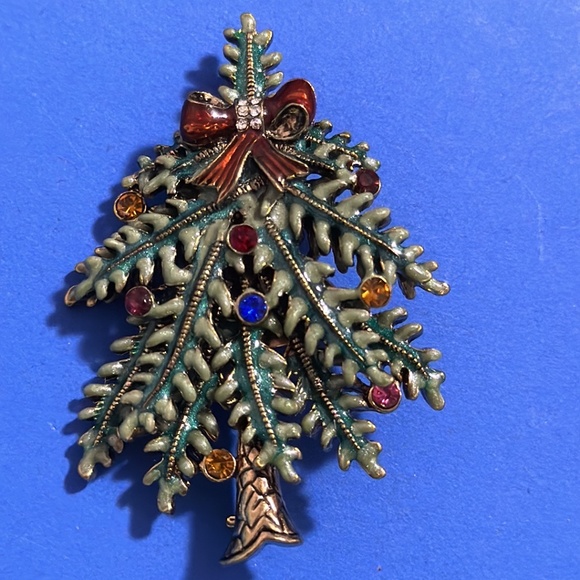 Vintage Avon 2004 First Annual Christmas Tree Brooch Pin Enamel Rhinestones Used - Picture 12 of 13